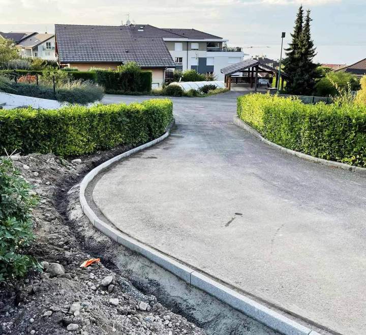 Création de chemins d'accès, pavages et dallages durables